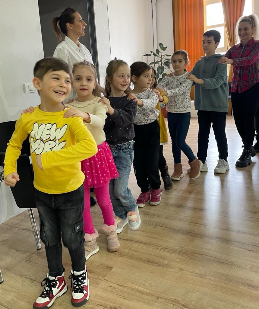 scoala altfel bucuresti teatru