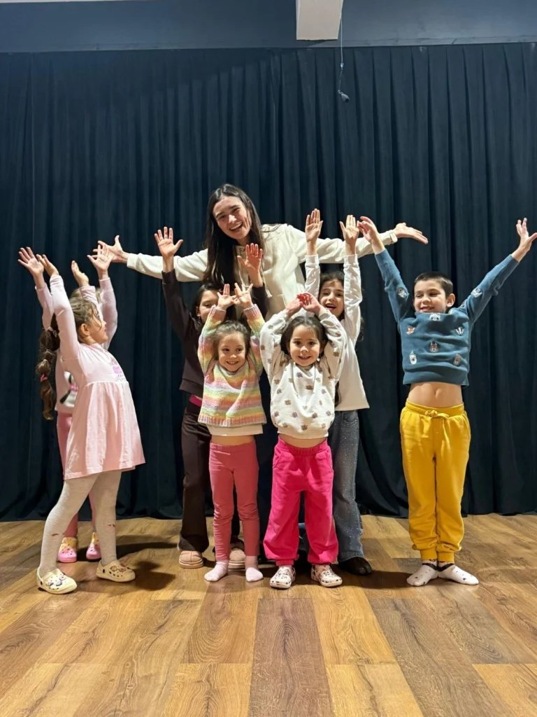 dezvoltare personala prin teatru